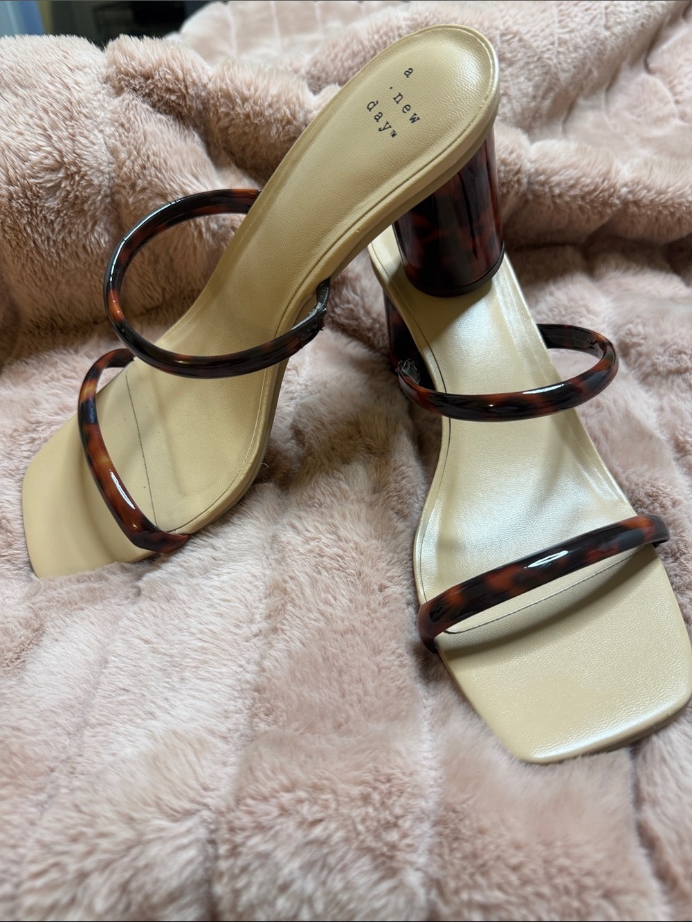 a new day Beige Sandal Heels with Tortoise Trim OFFERS WELCOME!